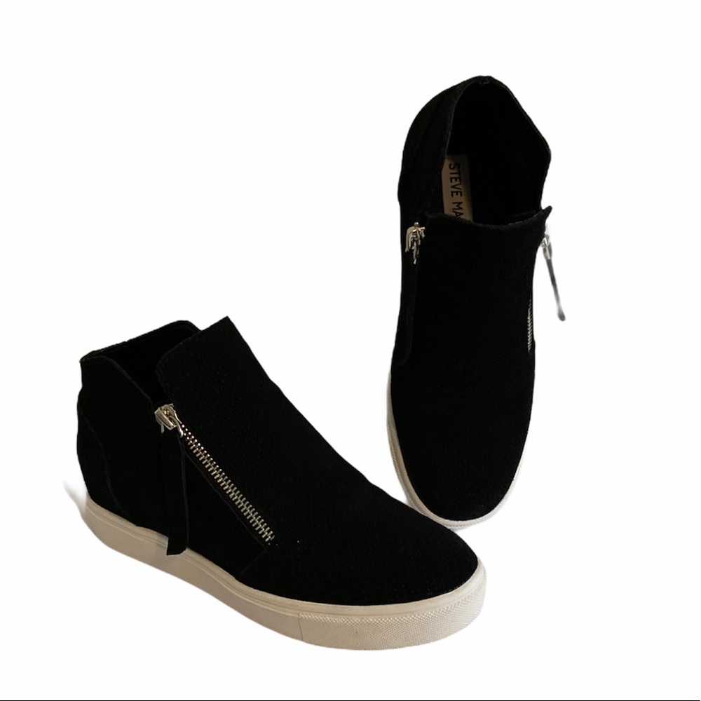 Steve Madden Black Caliber Wedge